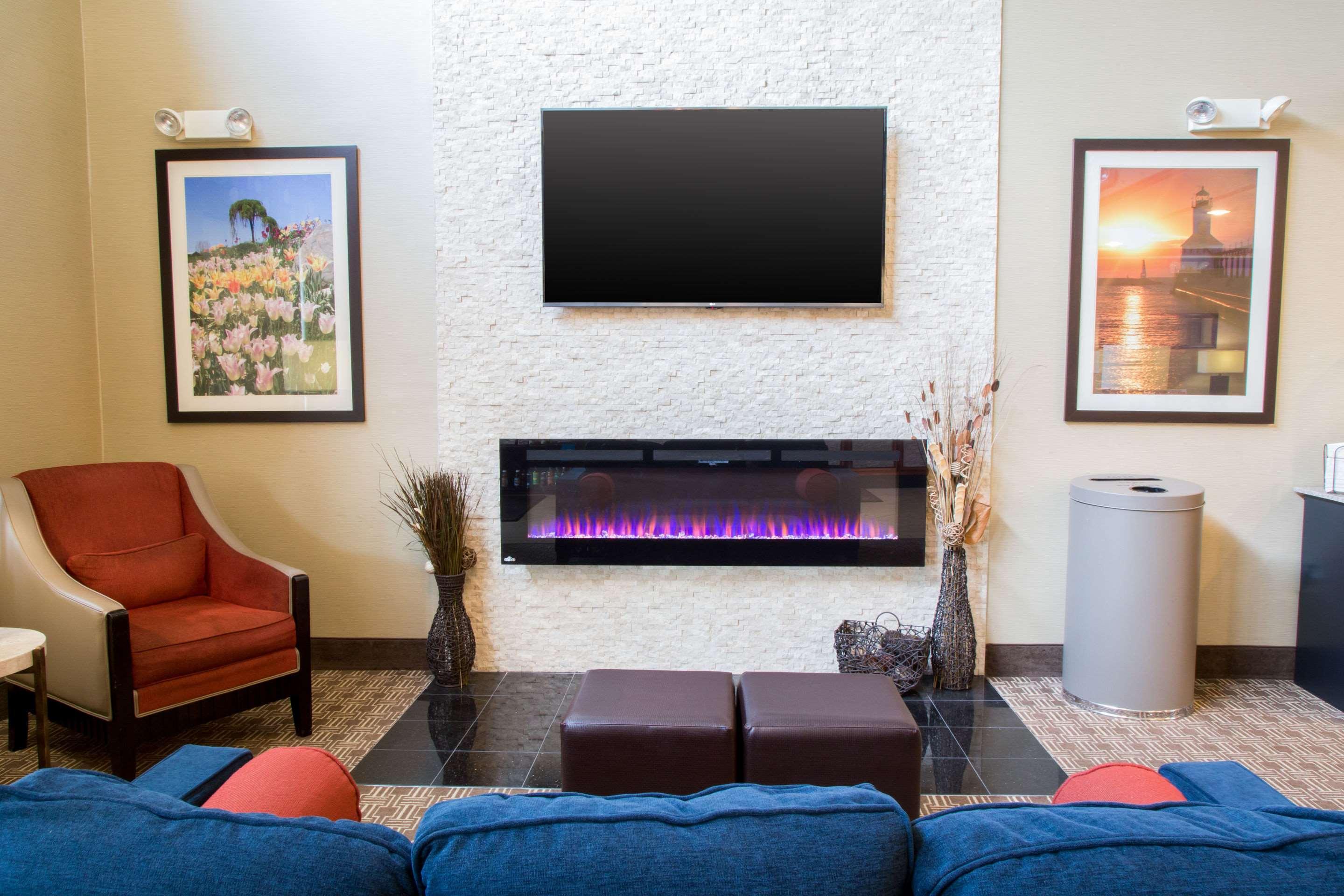 Comfort Suites Grand Rapids South Kentwood Dış mekan fotoğraf