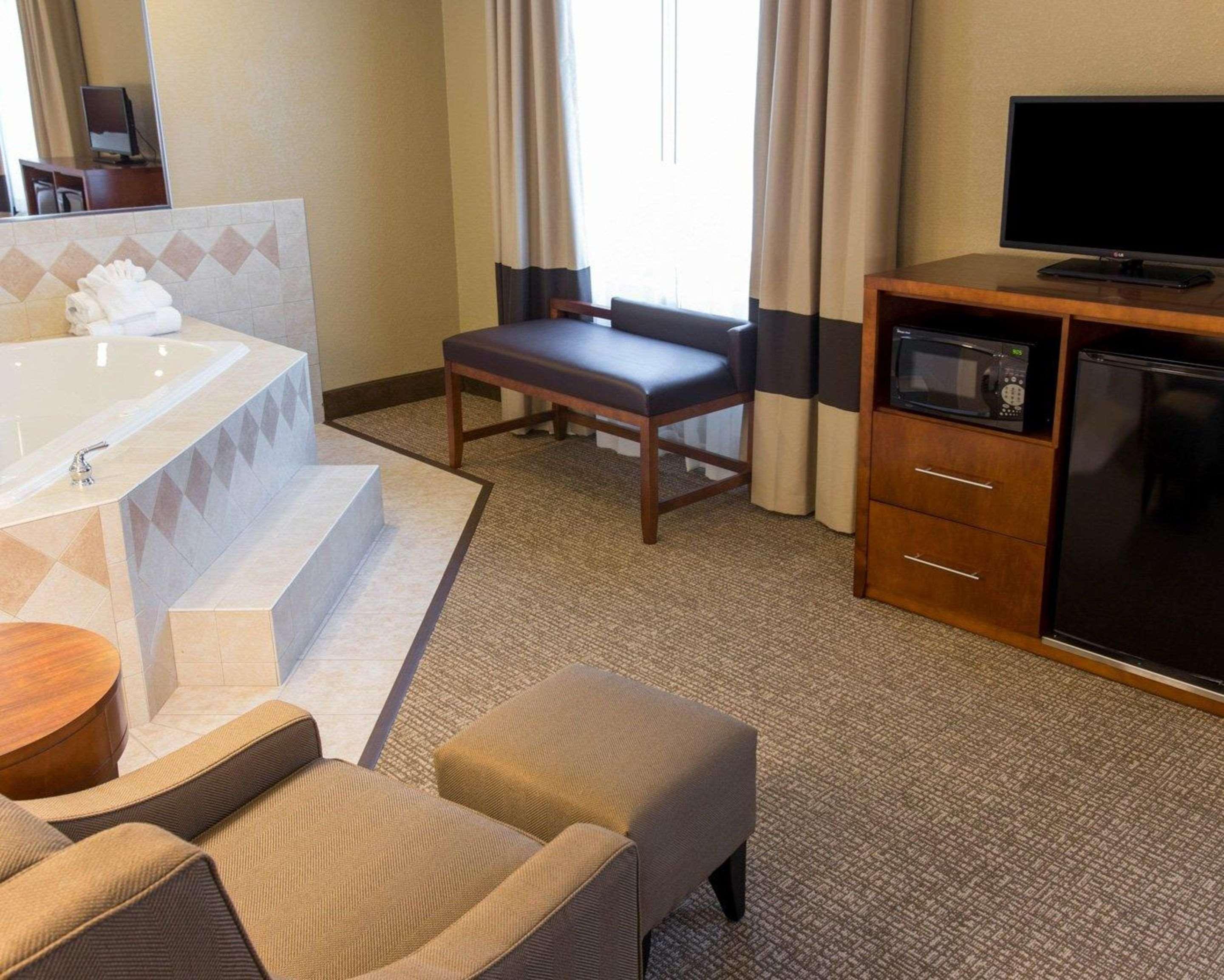 Comfort Suites Grand Rapids South Kentwood Dış mekan fotoğraf